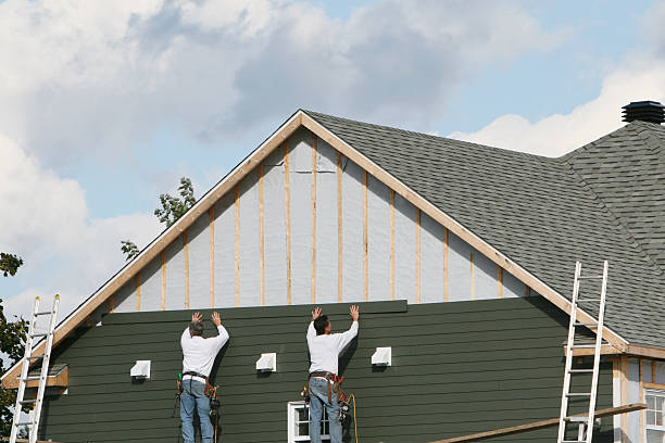 Professional Siding Replacement technician working in Springboro, PA